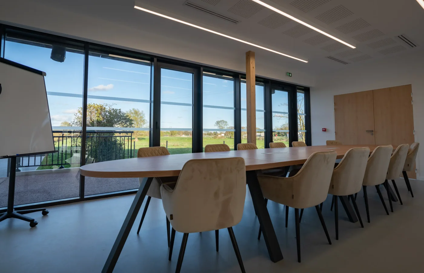 Salle séminaires pour 12 personnes