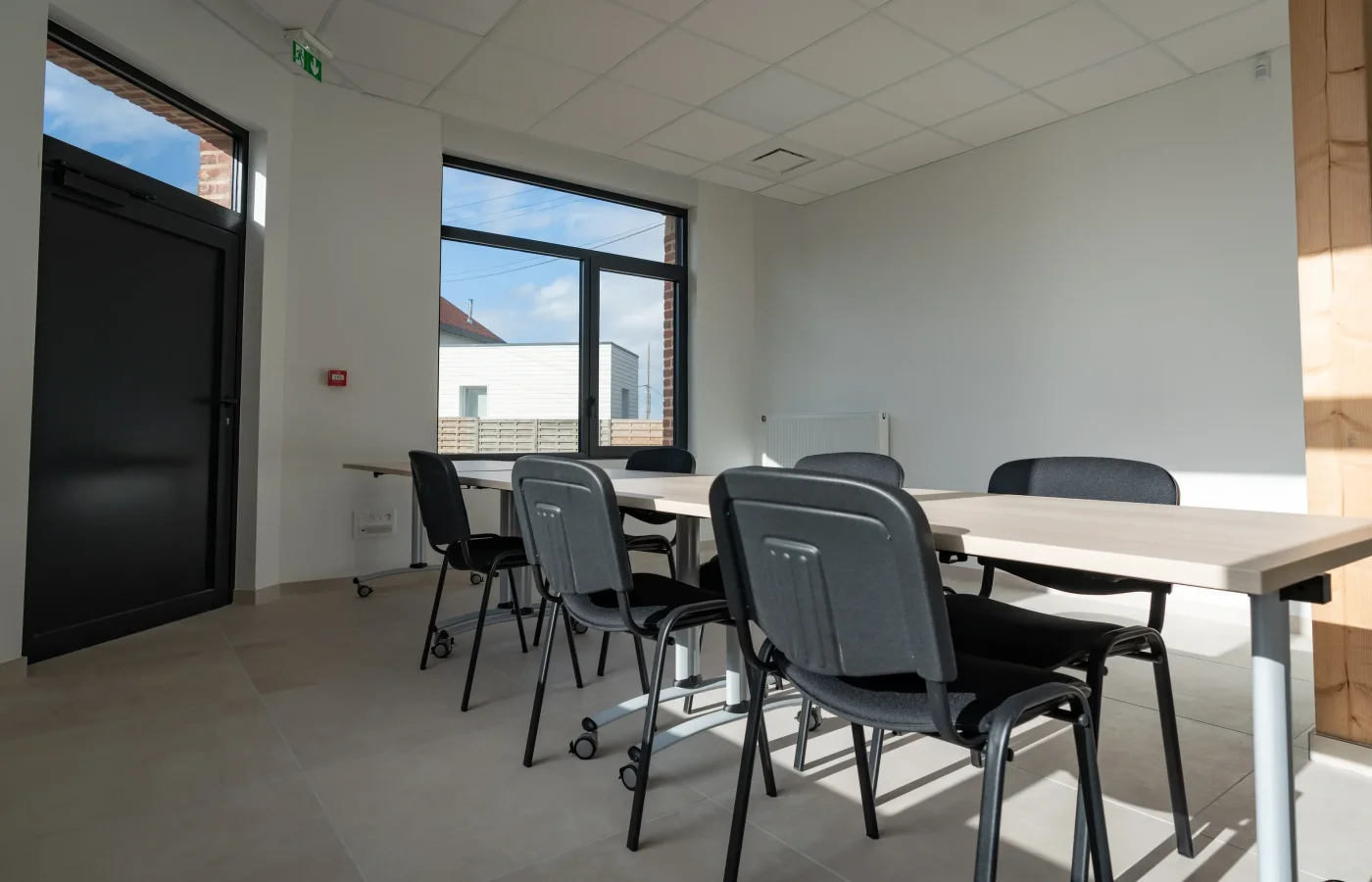 <img alt="" src="/images/c/o/w/o/r/coworking-31ee3dd6.webp?title" />